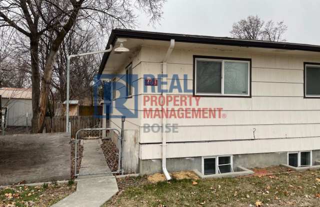 Spacious Basement Apartment in Downtown Caldwell photos photos