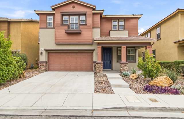 Beautifully upgraded Summerlin home with a private pool and spa! Gallery 1