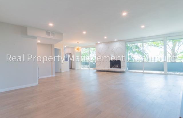 Modern View Condo Above Sunset Strip | 2BD/2BA in Prime West Hollywood Gallery 4