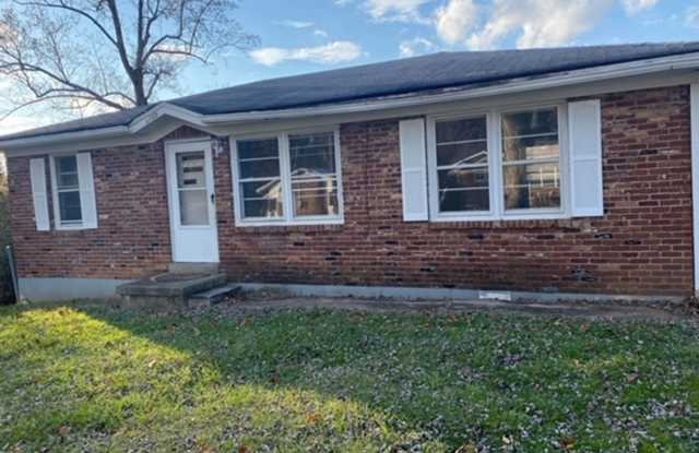 1155 Evelynn Drive - 1155 Evelyn Drive, Radcliff, KY 40160