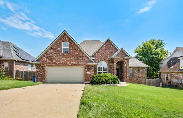 Are you looking for a beautiful home in NWA? - 3705 Southwest Osprey Drive, Bentonville, AR 72713
