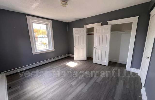 57 Whiting Street - 166 Glen-4 photos photos