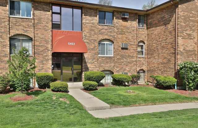 5453 Camelot Dr Gallery 2