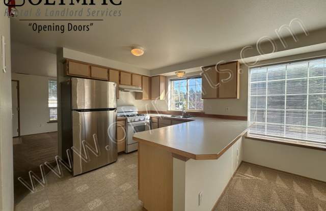 829 Jefferson St SE - 829 Jefferson Street Southeast, Olympia, WA 98501