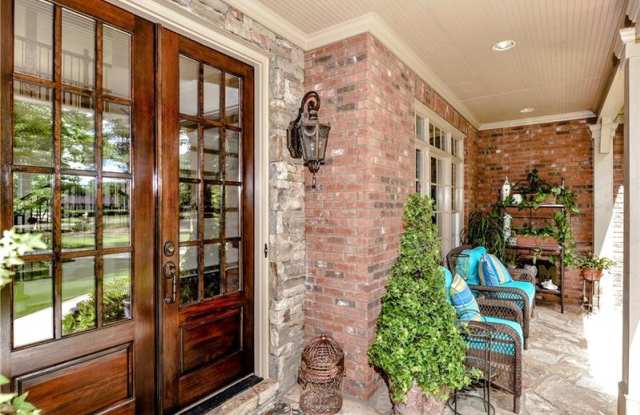 1510 Mayfield Road Gallery 2