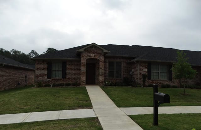 5056 shiloh village - 5056 North Shiloh Road, Garland, TX 75044