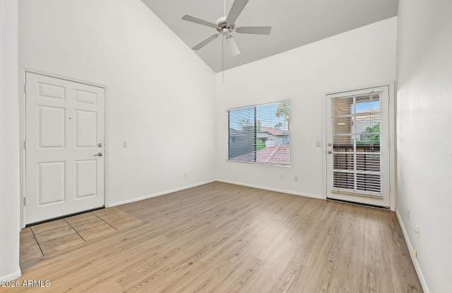 7008 E Gold Dust Avenue Gallery 3