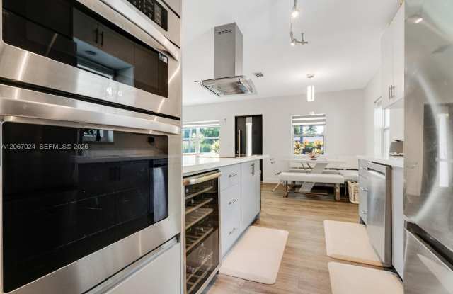 18381 NE 20th Avenue 0, North Miami Beach, FL 33179 - 5005 photos photos