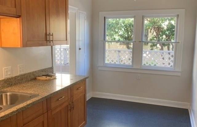 2436 Cedar Gallery 3
