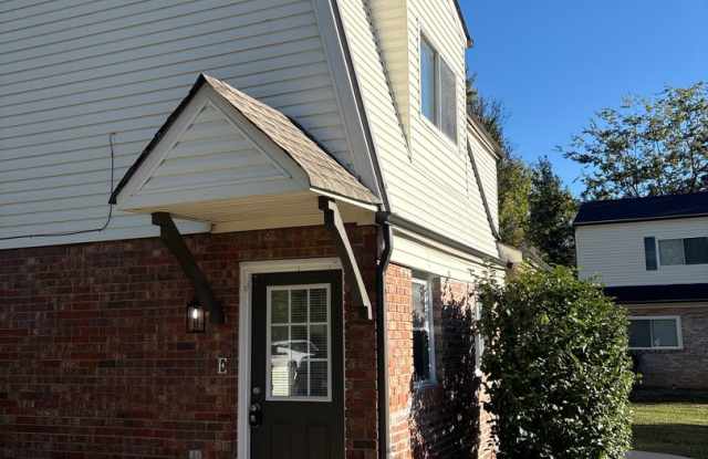 Charming Townhome Available in Central Tullahoma... Gallery 1