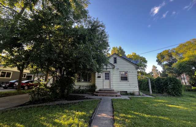 826 10th Ave S photos photos