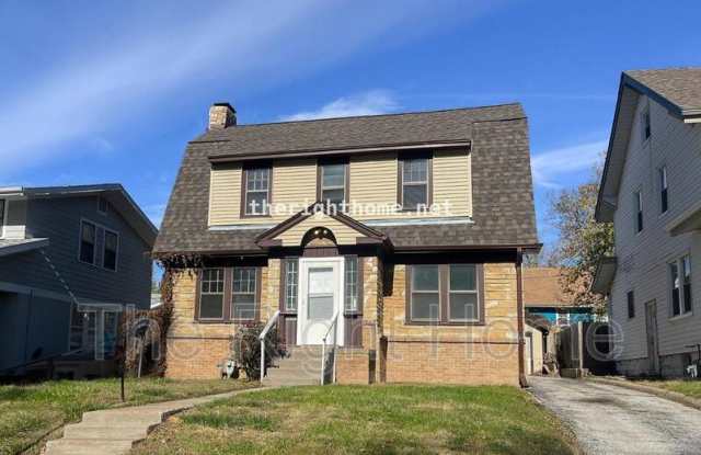 2430 Redick Ave photos photos