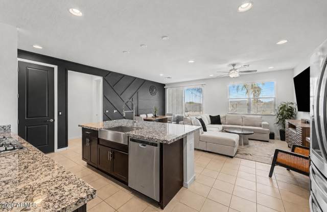 4370 W SUNCUP Drive Gallery 2