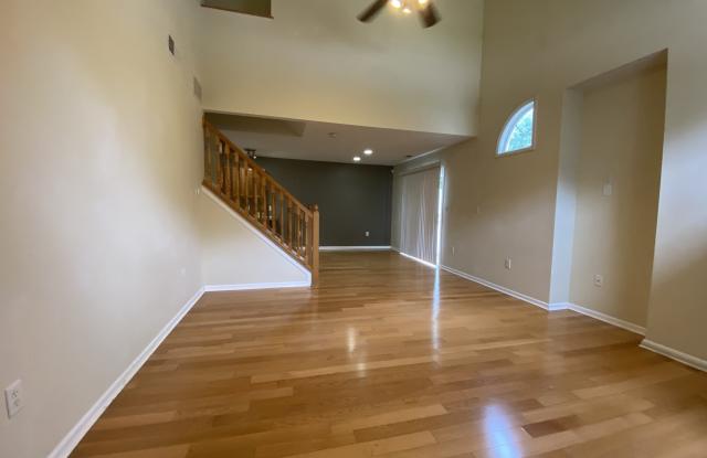 8040 Harbor Walk Place Gallery 4