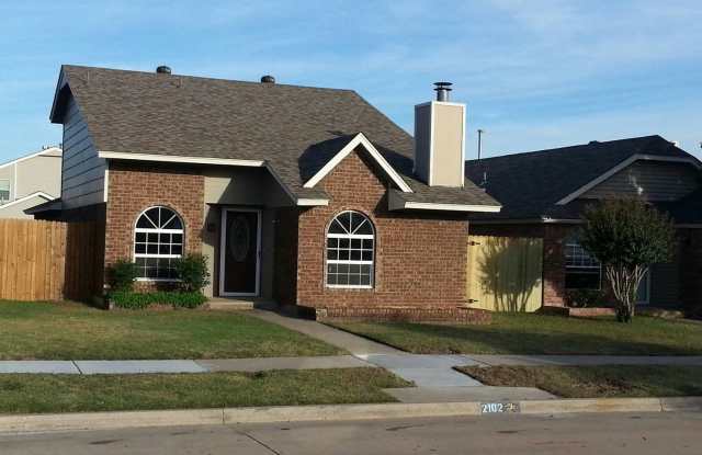 Exceptional 3-bed, 2-bath 2-car garage in SW Moore near SW 19th  Santa Fe photos photos