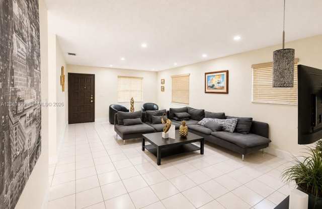 2245 SW 62nd Avenue 2245, Miami, FL 33155 Gallery 4