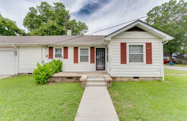Beautifully renovated 3bedroom -1.5 bath home NOW READY - 1500 West Short 17th Street, North Little Rock, AR 72114