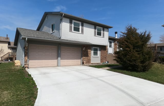 1590 East Bayside Court - 1590 East Bayside Court, Hoffman Estates, IL 60192