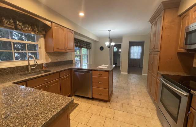63 Swatling Road Gallery 2