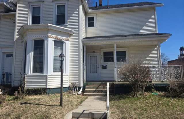 901 East Washington Street photos photos