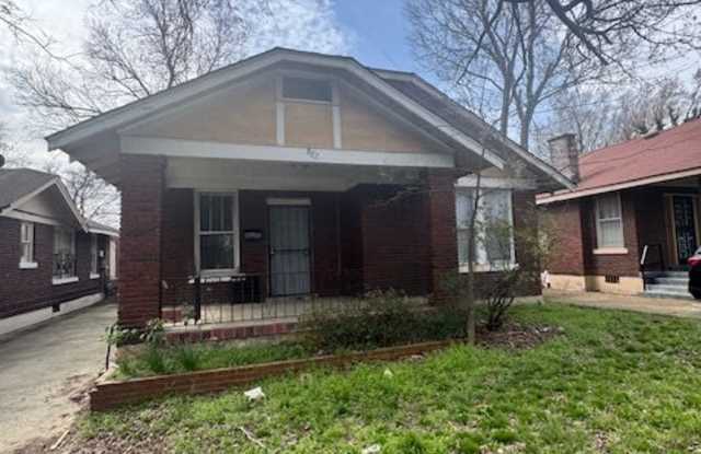 827 South Parkway East photos photos