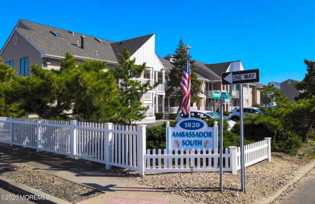 1820 E Pennsylvania Avenue photos photos