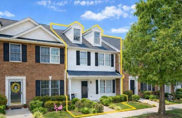 3 Bedroom Townhome in Lynchburg Gallery 1