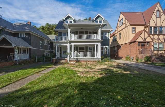 3379 Euclid Heights Boulevard Gallery 1