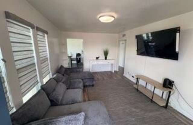 10620 Cuatro Vistas Drive unit: D photos photos