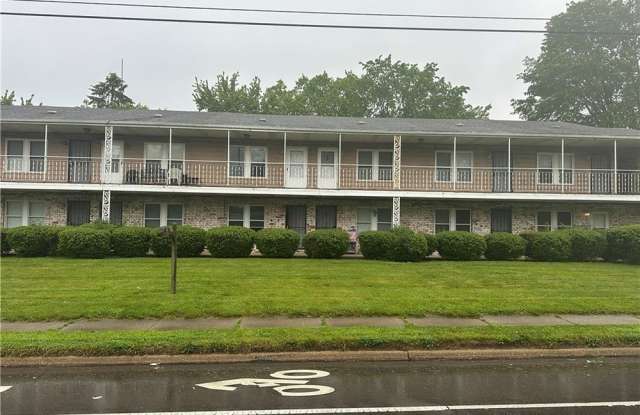 787 E Wilbeth Road unit: 2 photos photos