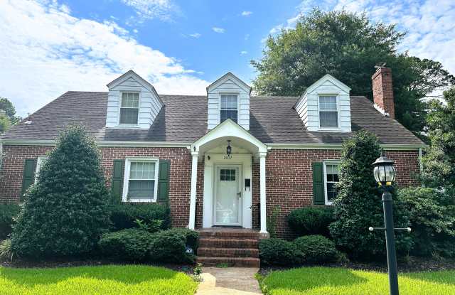 2017 Colorado Avenue - 2 photos photos