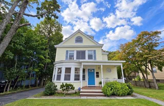 21 Gould Pl Gallery 1