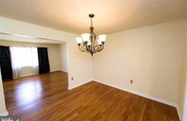 14702 DELANO DRIVE Gallery 2