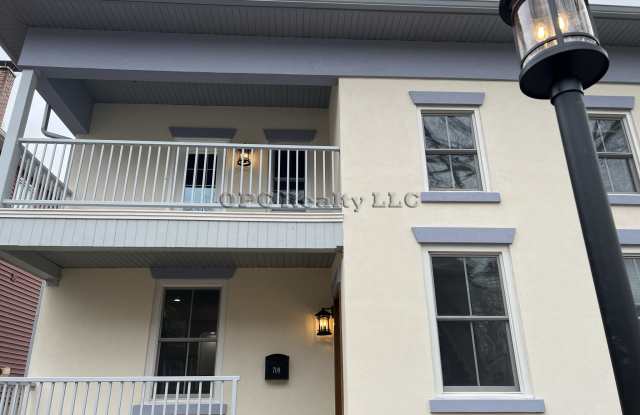 709 Webster St photos photos