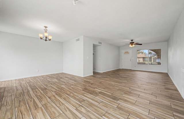 Move in ready 3BR/2BA Glendale Home with 2 car garage & backyard mini golf photos photos