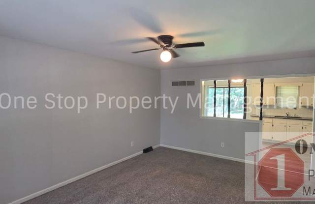 3 bedroom, 1.5 bathroom Duplex in Independence Gallery 3