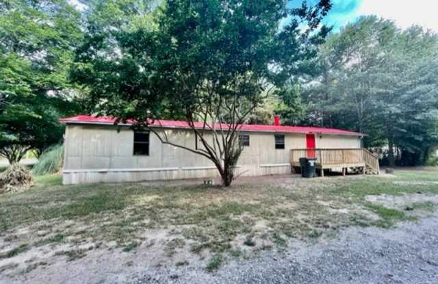 Newly Renovated 2 bedroom 2 bath Moble Home located it Dallas - 1736 Ratchford Road, Gaston County, NC 28034