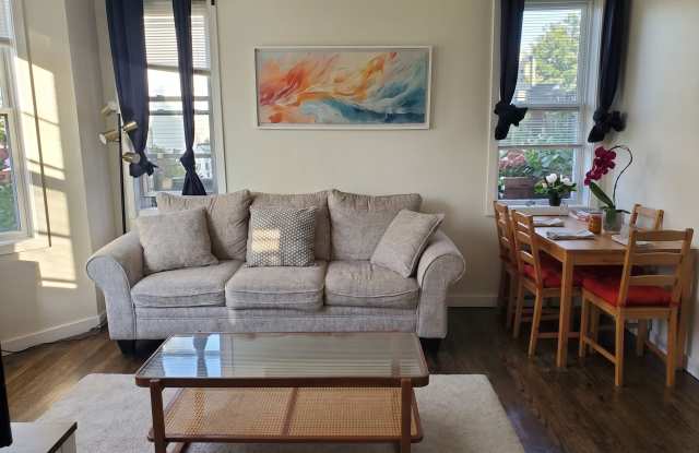 12 Juliette St Gallery 2