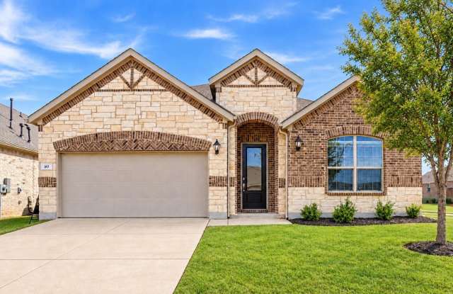 317 Red Cedar Drive Gallery 1