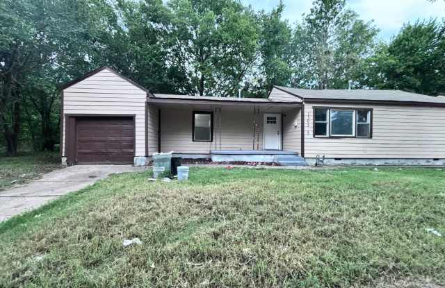 For Rent: Freshly Remodeled 3-Bed, 2-Bath with Garage – 1503.5 E Virgin St, Tulsa, OK photos photos