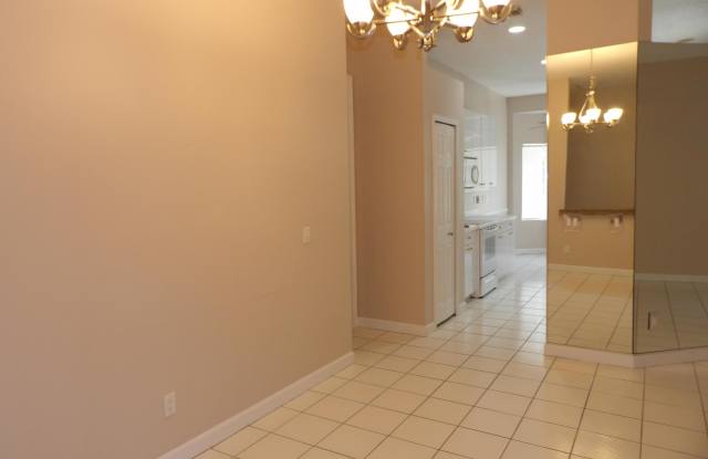 557 SW NEW CASTLE COVE Gallery 4