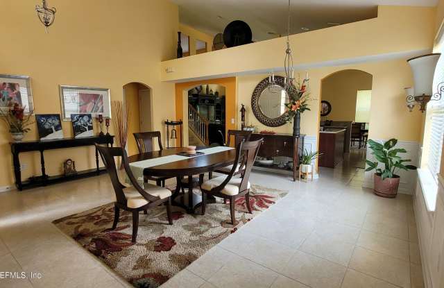 8247 HEDGEWOOD Drive Gallery 4