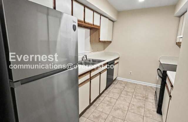 3846 Staffordshire Lane Gallery 3
