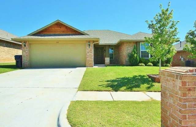 Gorgeous Home in Heritage Oaks with All Appliances Included!! photos photos