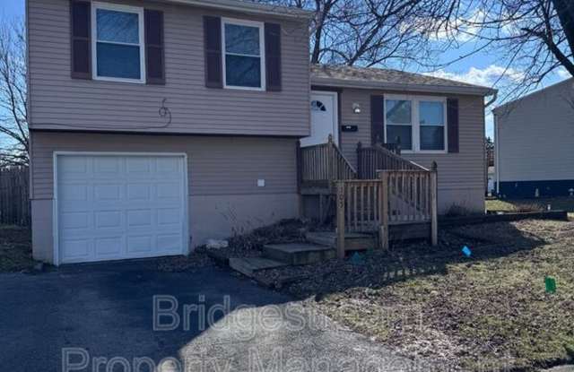 105 Woodard Dr. photos photos