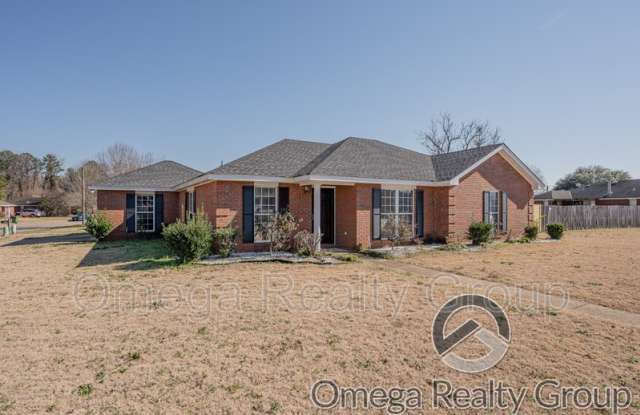 924 Eastern Oaks Dr Gallery 2