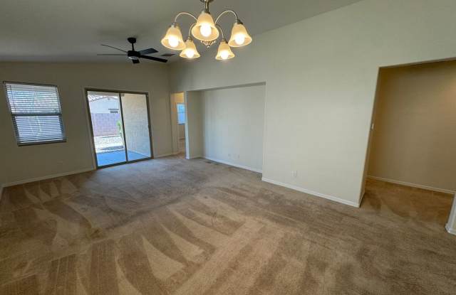 4 Bedroom - 2 Bath - 1760 Sq. Ft - Beautiful New Built Home - Glendale Gallery 4
