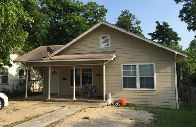 324 HOT WELLS BLVD - 324 Hot Wells Boulevard, San Antonio, TX 78223