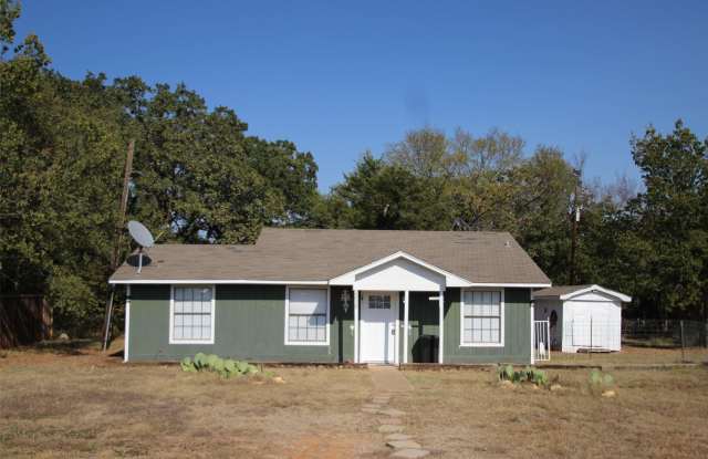 2438 US Highway 69 Gallery 1