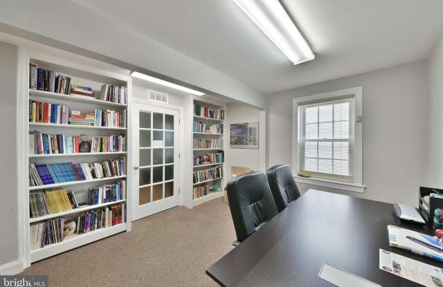 12 E MILL Road Gallery 4